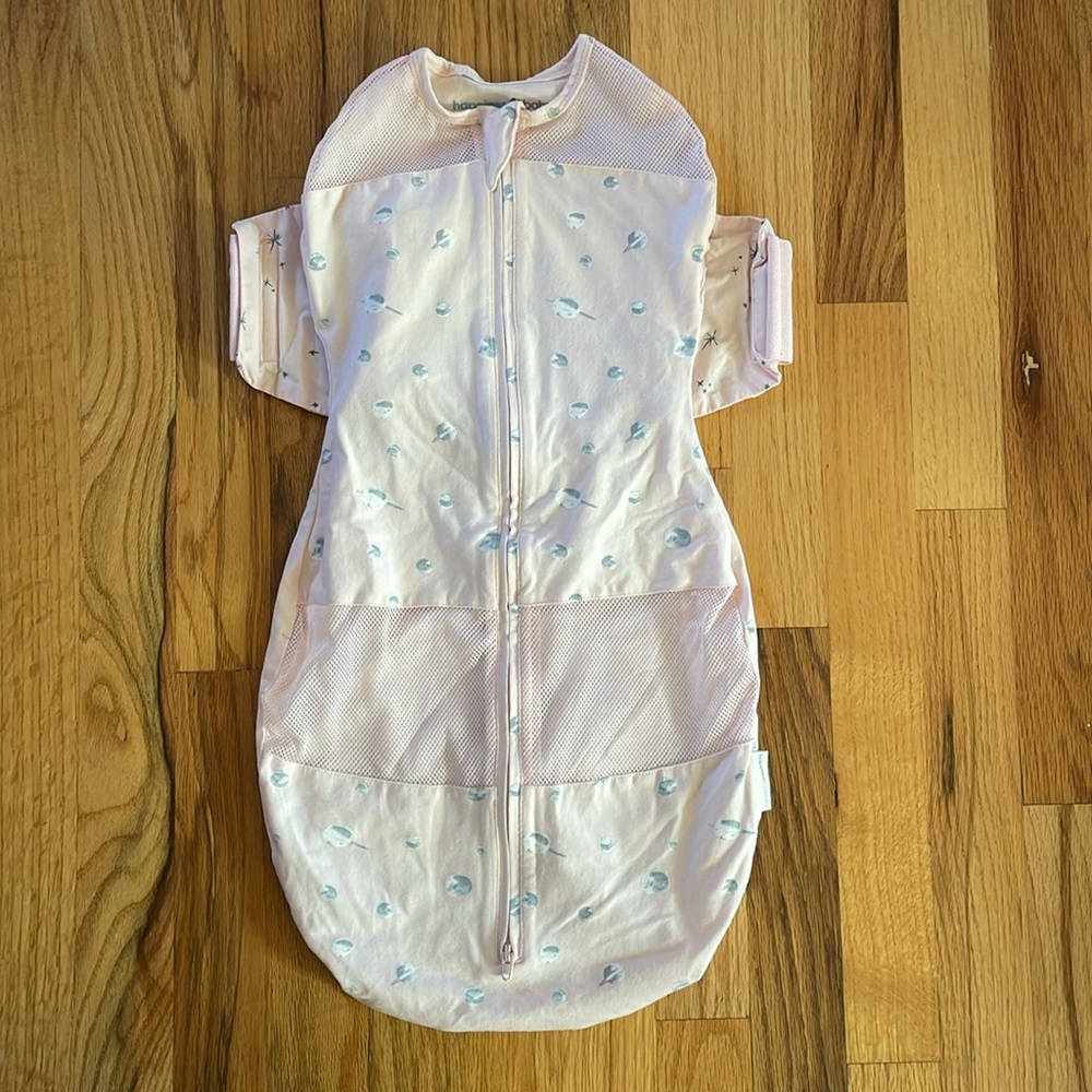 Happiest Baby Snoo Sack in Light Pink Planet Pattern